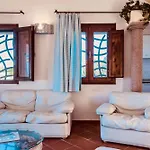 Sea View With Pool بيت للعطل بورتو كيرفو